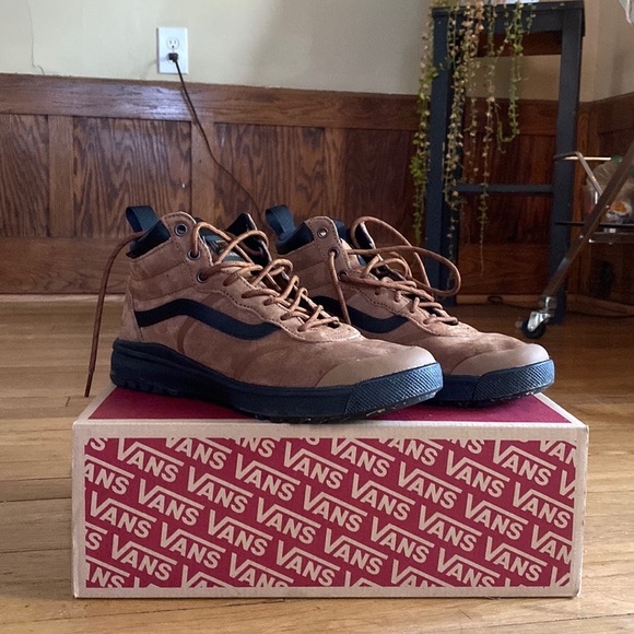 Vans Other - Vans UltraRange Men’s 9.5 Women’s 11 sneakers WORN ONCE
